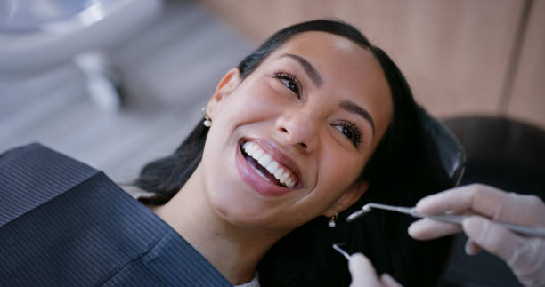 Best Tooth Extraction  in Flora, IL